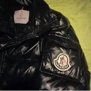 Authentic Moncler Women’s Black Jacket !!!